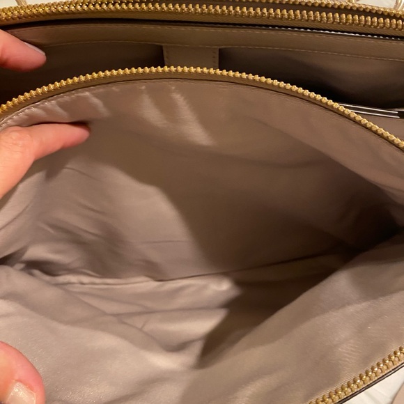 Coach Bag - Picture 3 of 10